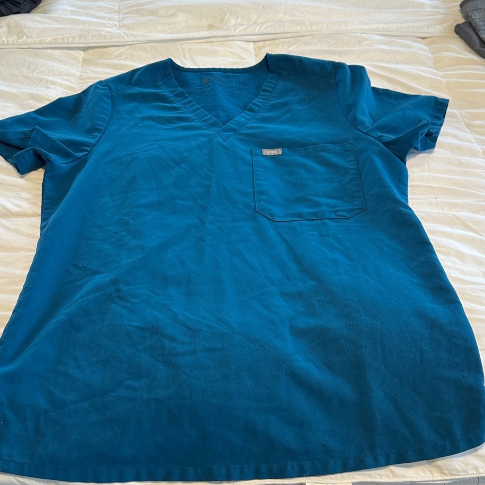Figs Scrub Top